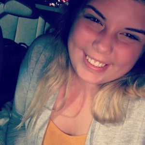 Meet your Posher, Ema